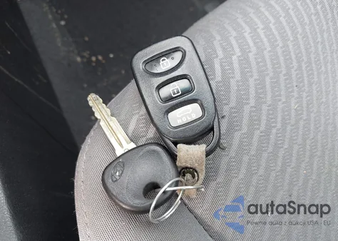 2014 Hyundai Elantra Se z USA, uszkodzony, nr VIN 5NPDH4AE0EH484614